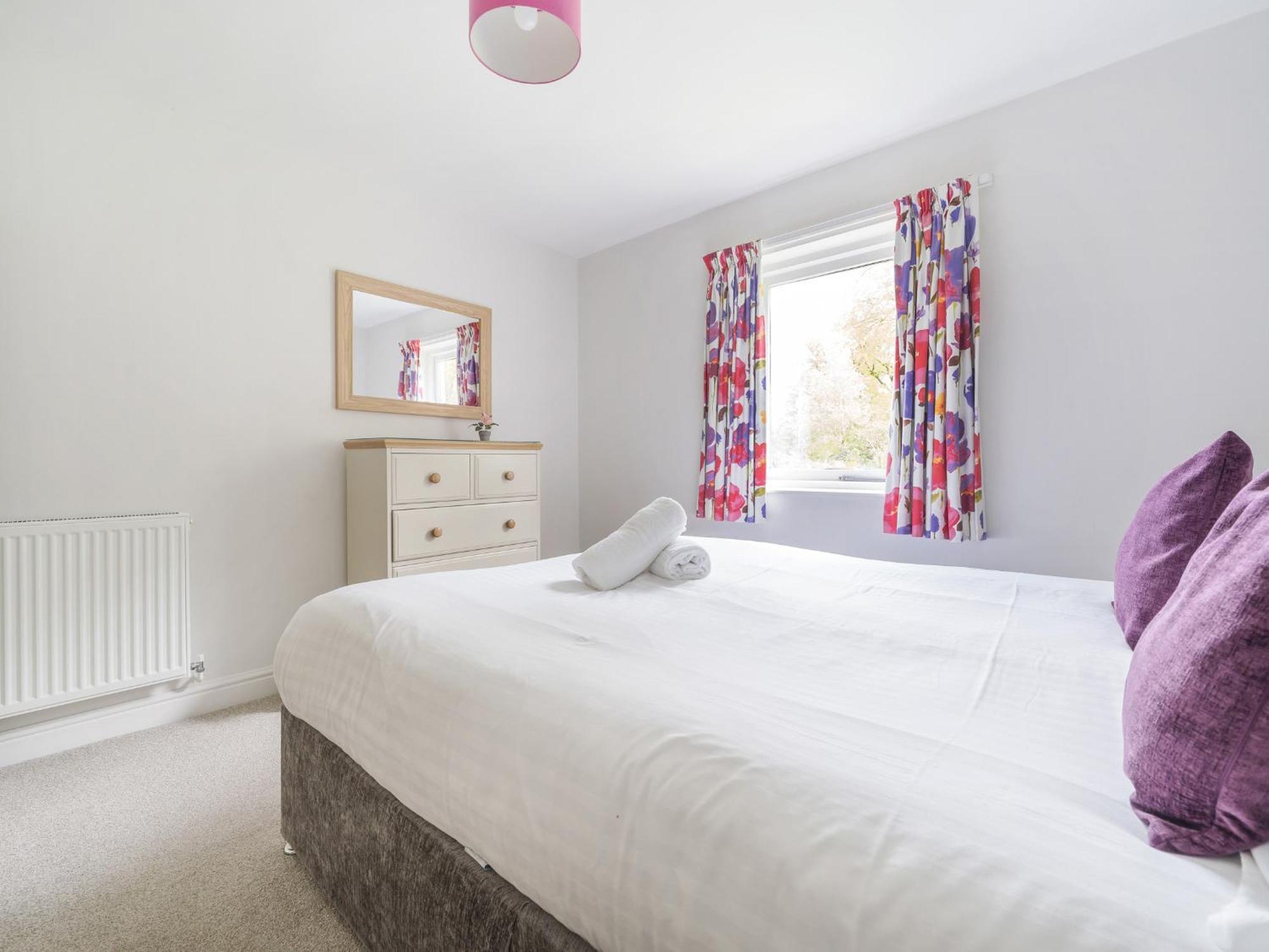 Yew - Woodland Cottages Bowness-on-Windermere Extérieur photo