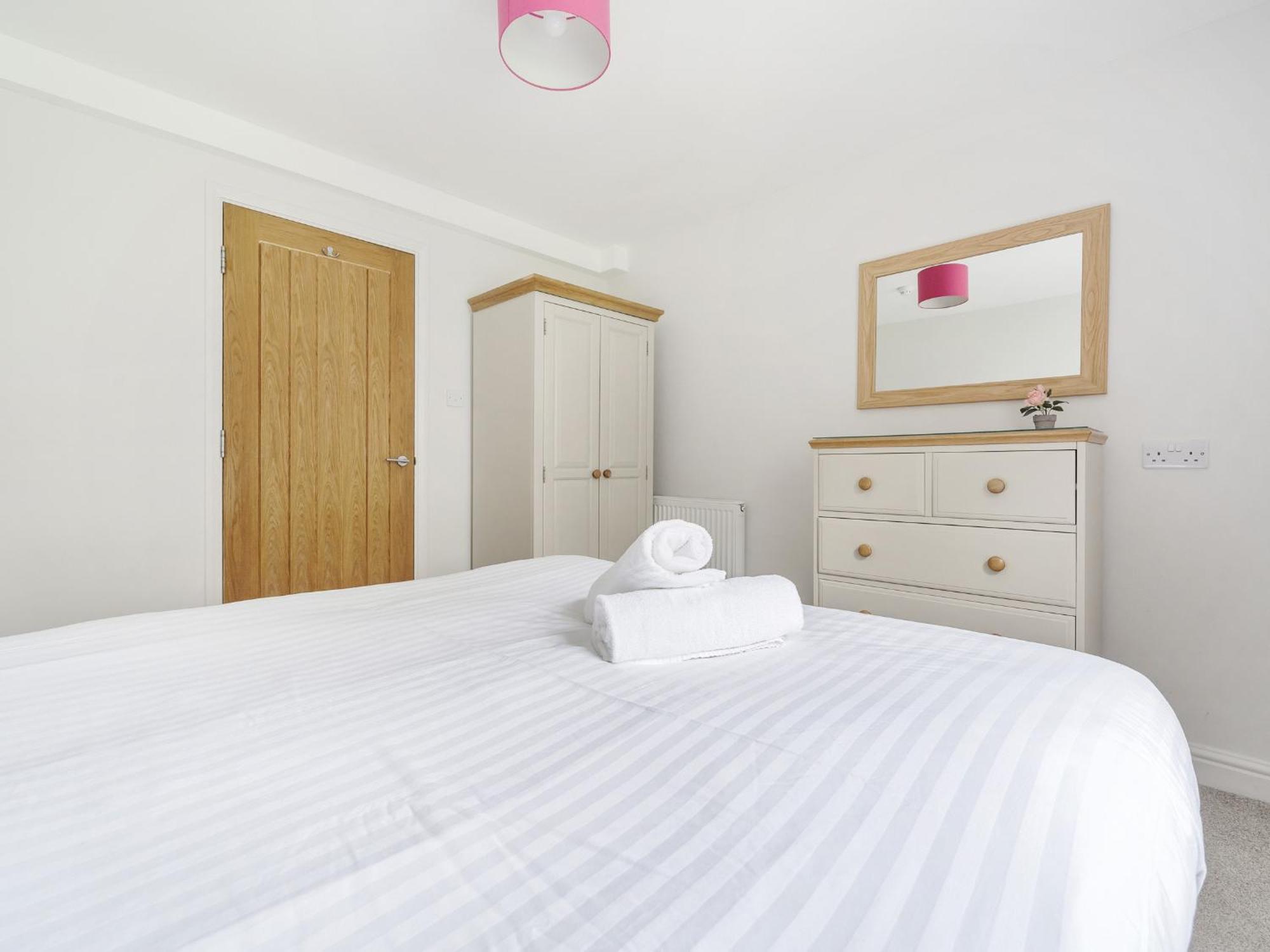Yew - Woodland Cottages Bowness-on-Windermere Extérieur photo