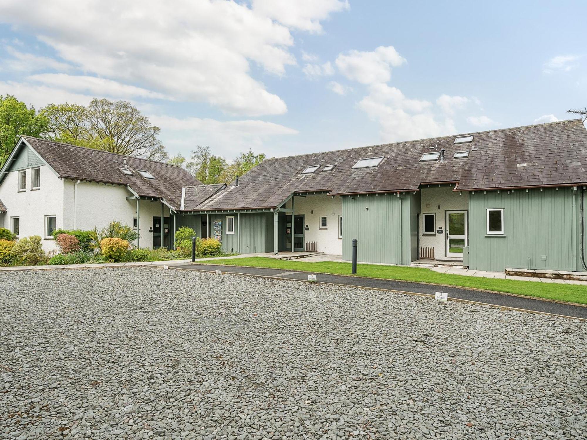 Yew - Woodland Cottages Bowness-on-Windermere Extérieur photo